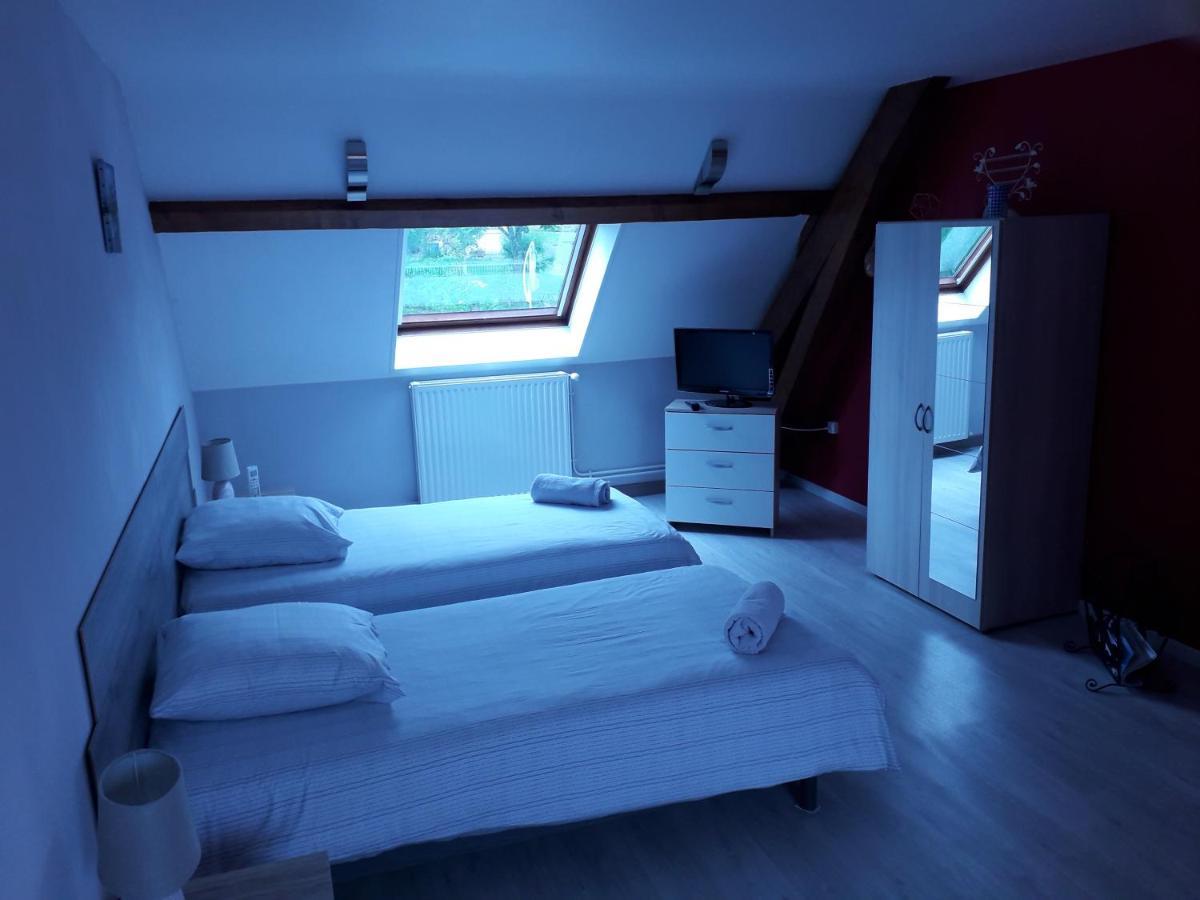 Chez Claude & Chantal Saint-Yorre Ngoại thất bức ảnh